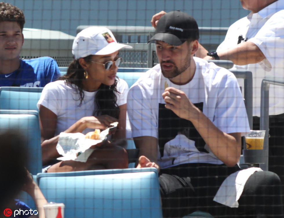 勒沃库森CEO：主场输霍村后就决定解雇滕哈格，是我们选错人（勒沃库森CEO：主场不敌霍村后即决定解雇滕哈格，承认选帅失误）