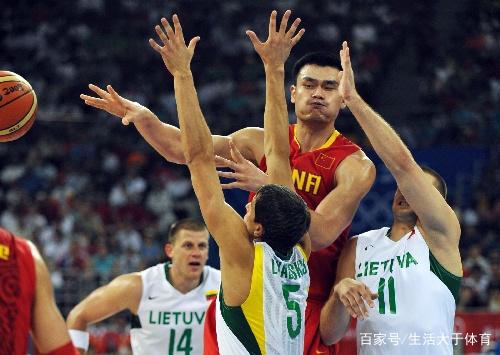 记者：恩昆库在冬窗的未来值得关注；米兰会和经纪人谈莱万（记者：冬窗恩昆库动向受关注；米兰将与莱万经纪人会谈）