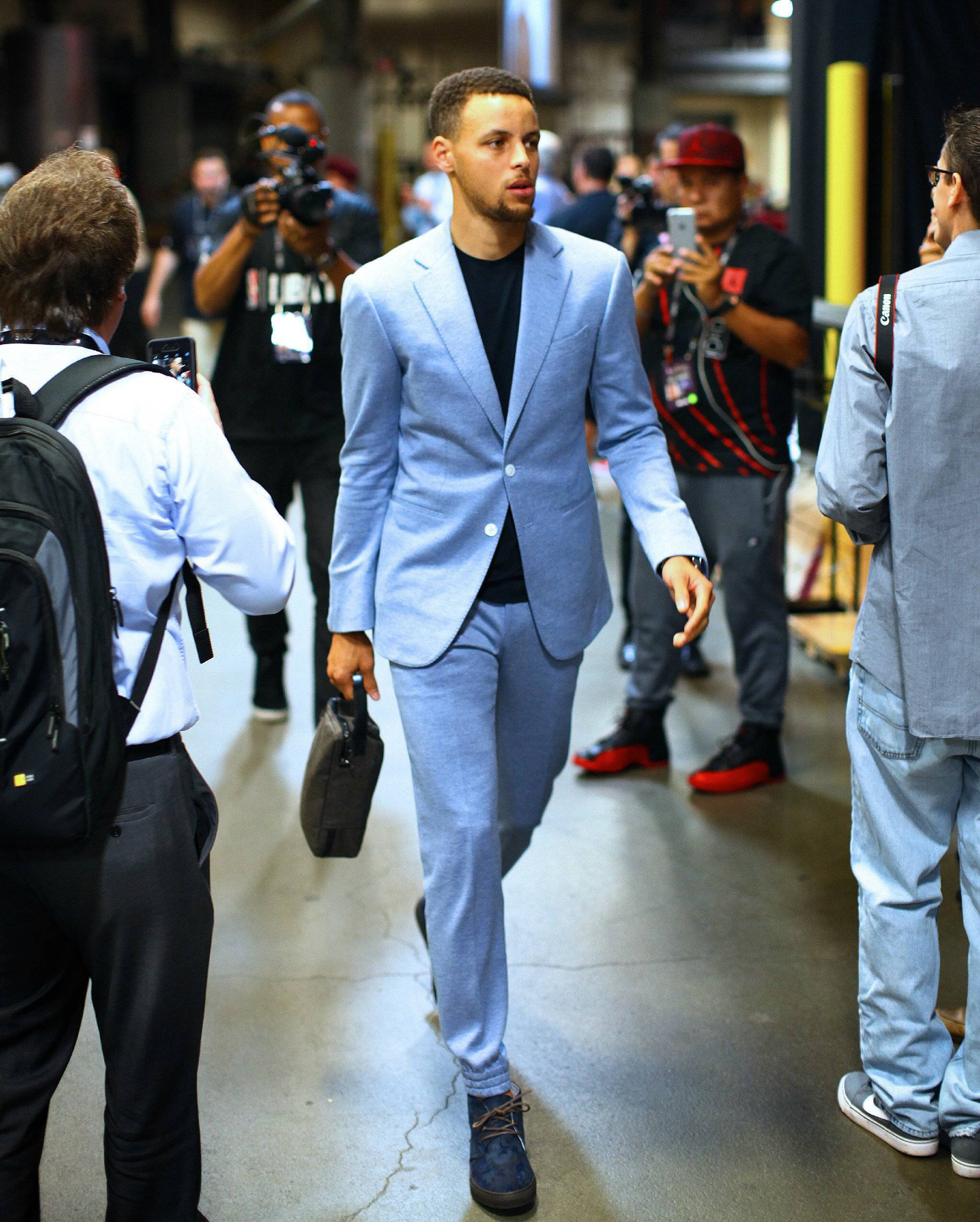 姆巴佩欧冠生涯已5次戴帽，仅次于梅西、C罗和莱万（姆巴佩欧冠5度戴帽，历史仅逊梅西、C罗与莱万）