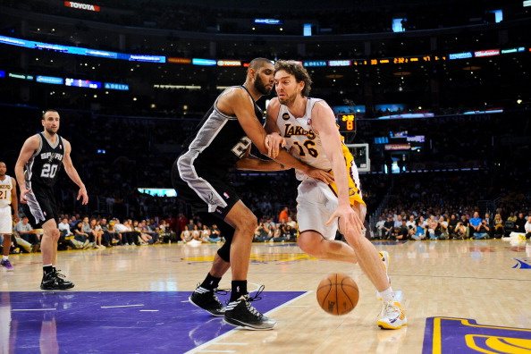 国乒豪取四连胜！混团世界杯颁新规，孙颖莎王楚钦组合终于迎回肖战！（国乒强势四连胜！混团世界杯出台新规，孙颖莎／王楚钦组合迎来肖战回归）