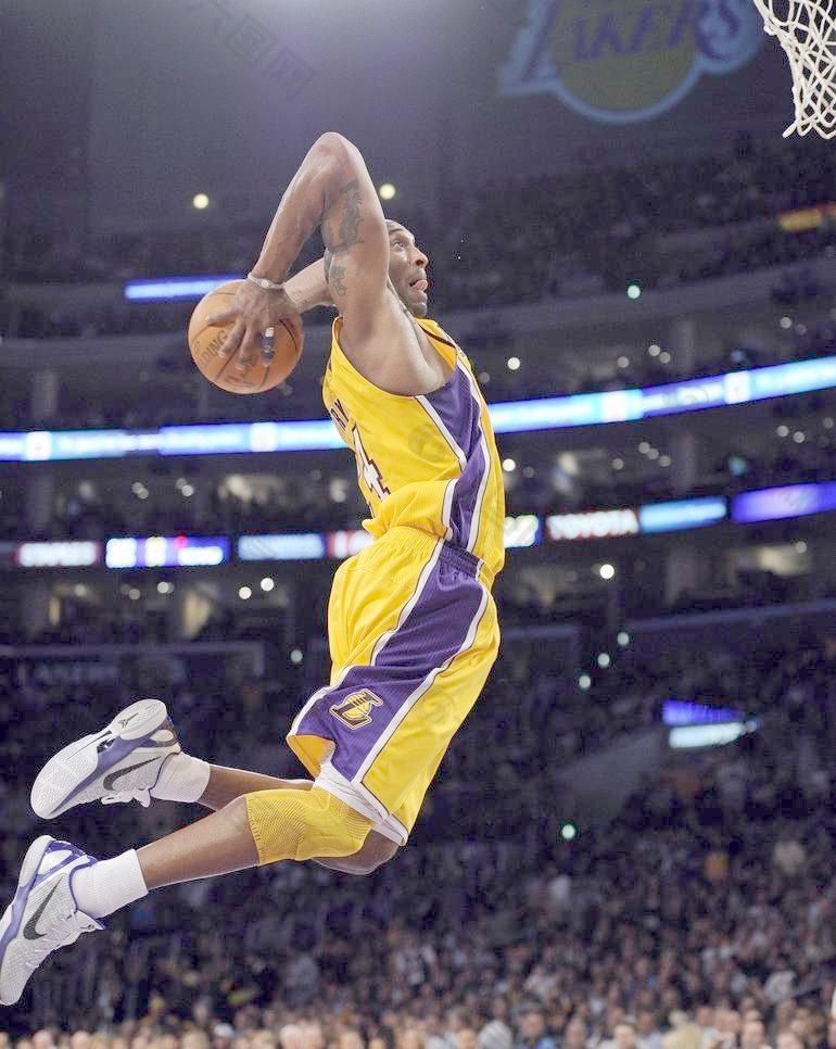 英媒：曼联准备以3000万英镑的价格出售霍伊伦（英媒称曼联愿以3000万英镑出售霍伊伦）