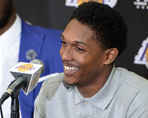 极速飞驰！25岁哈兰德狂轰英超百球，即将超越德罗巴和C罗（25岁哈兰德英超百球在手，风驰电掣，剑指超越德罗巴与C罗）