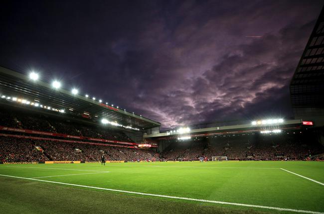 那不勒斯欲租曼联中场梅诺并承担全额薪资（那不勒斯有意租借曼联中场梅诺，愿承担其全部薪资）