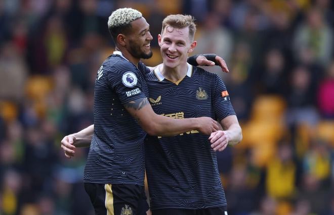 麦迪逊、范德芬4人出席中国香港行活动，指导中小学生踢球（麦迪逊携范德芬等四将亮相中国香港行，走进校园教中小学生踢球）