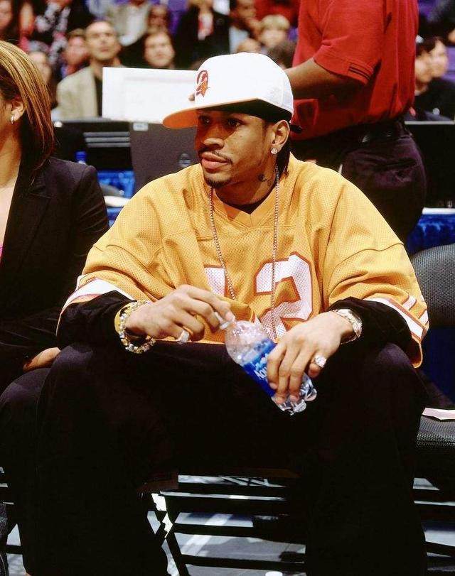 绿茵逐梦，医者护航！宿迁市中医院“体卫融合”赋能“宿超”冠军之路（医体融合护航宿超夺冠，宿迁市中医院助力绿茵圆梦）