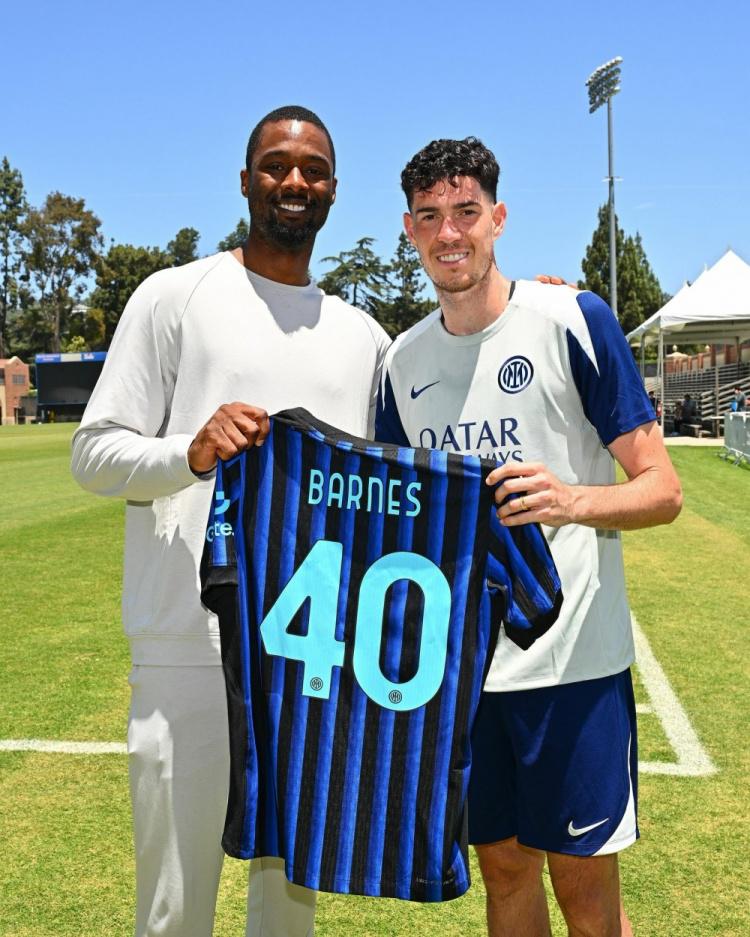 泰晤士：维拉对阵马卡比期间，将有700名警察参与安保行动（泰晤士报：维拉战马卡比将出动700名警察执行安保任务）