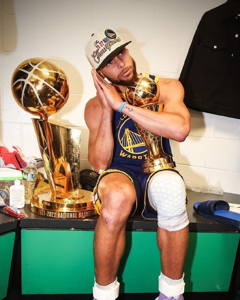 U22国足战韩国首发与负越南相比仅更换门将，王博豪继续出任中锋（U22国足对阵韩国首发较负越南仅换门将，王博豪仍担纲中锋）