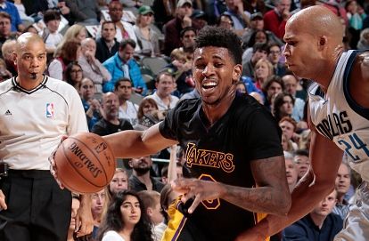 卡里克、鲁尼和弗莱彻，都在曼联青训体系。（卡里克、鲁尼、弗莱彻皆出自曼联青训）